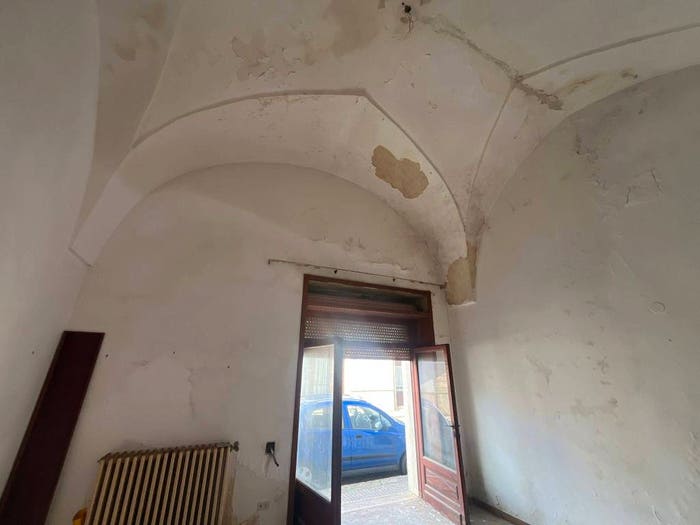 Casa con 5 locali in vendita in Via Roma, PresicceAcquarica