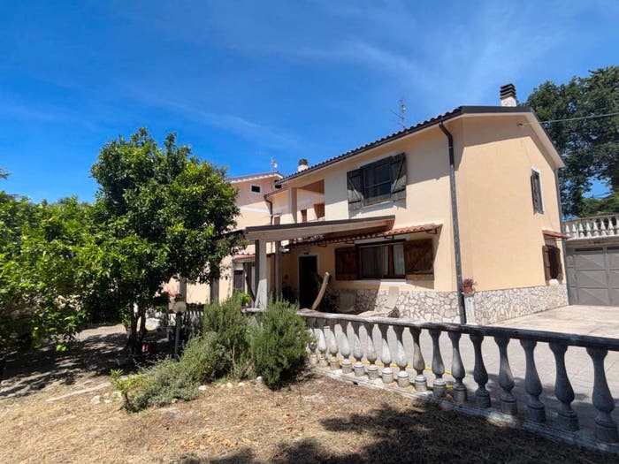 Casa con 5 locali in vendita in Vocabolo San Giovanni, Magliano Sabina