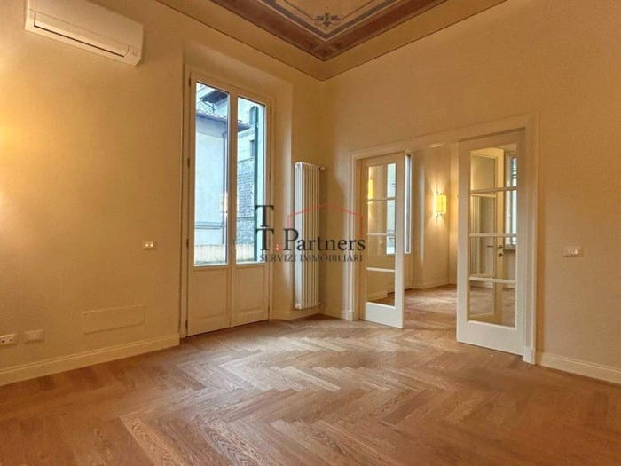 Appartamento con 6 locali in vendita in Borgo degli Albizi, Duomo, Firenze
