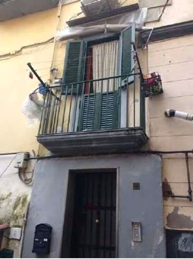 Appartamento quadrilocale in vendita in Via Santa Lucia al Monte, Quartieri Spagnoli, Napoli