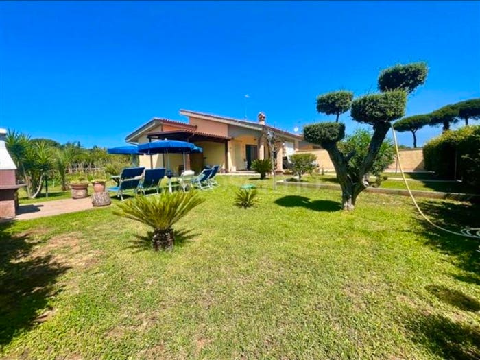 Casa quadrilocale in vendita in Via Col Vento, Falasche Armellino, Anzio