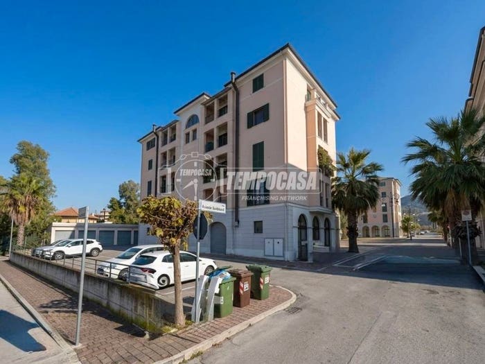 Appartamento trilocale in vendita in Via Antonio Guidobaldi, Via Ascolana Basciani, Alba Adriatica