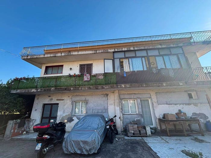Appartamento quadrilocale in vendita in Via delle Margherite, Misterbianco