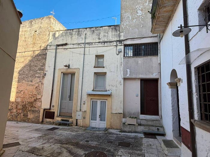 Casa con 5 locali in vendita in Vico Don Luigi Sturzo, Castiglione, Andrano