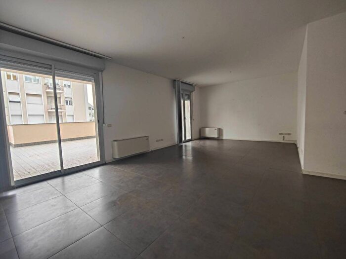 Appartamento trilocale in vendita in Via San Decenzio, Piazzale Giosuè Carducci, Pesaro