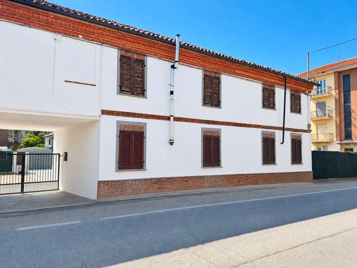 Casa con 5 locali in vendita in Frazione Quarto Inferiore, Quarto Valenzani, Asti