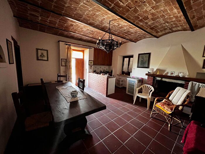Casa trilocale in vendita in Via Sotto Le Mura, Morro Reatino