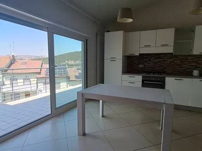 Appartamento con 5 locali in vendita in Contrada Luzio B, Altino