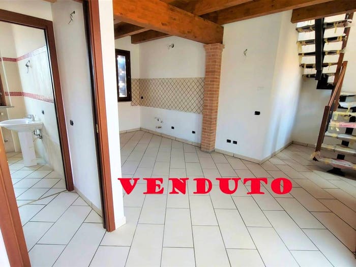 Appartamento monolocale in vendita in Via Maggio, Centro, Cavaria con Premezzo