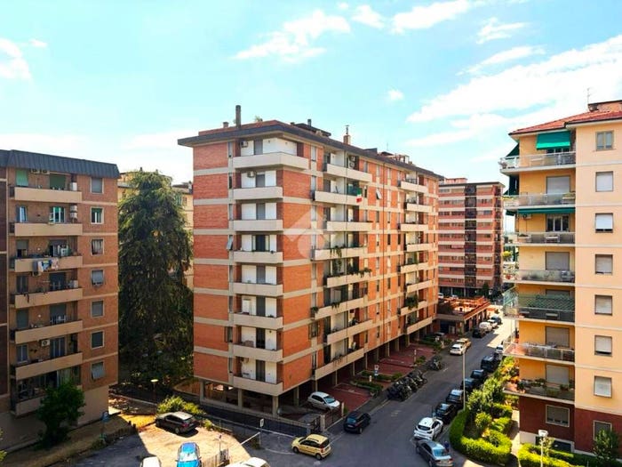 Appartamento quadrilocale in vendita in Via Bisenzio, Novoli, Firenze