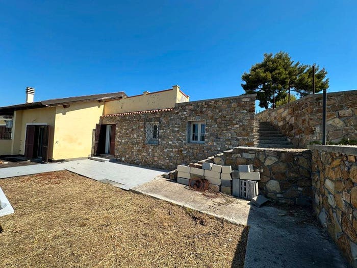 Casa quadrilocale in vendita in Strada Provinciale, Civezza
