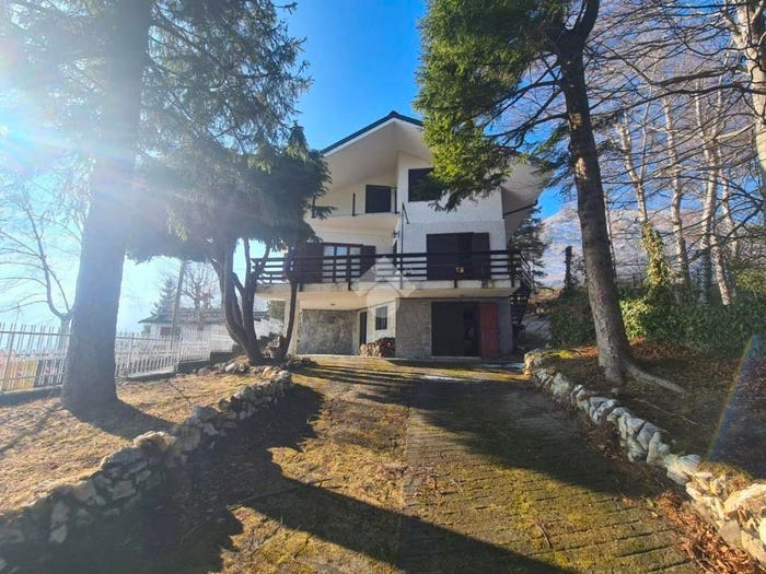 Casa con 5 locali in vendita in Via Quinzeina, Colleretto Castelnuovo