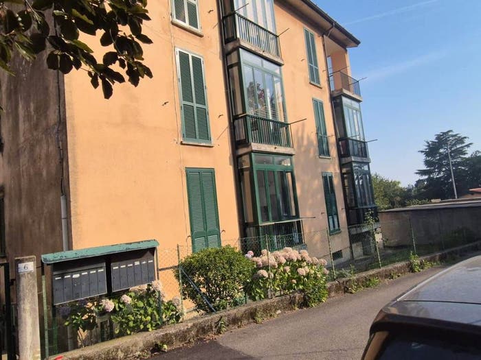 Appartamento bilocale in vendita in Via dei Tigli, Centro, Viggiù