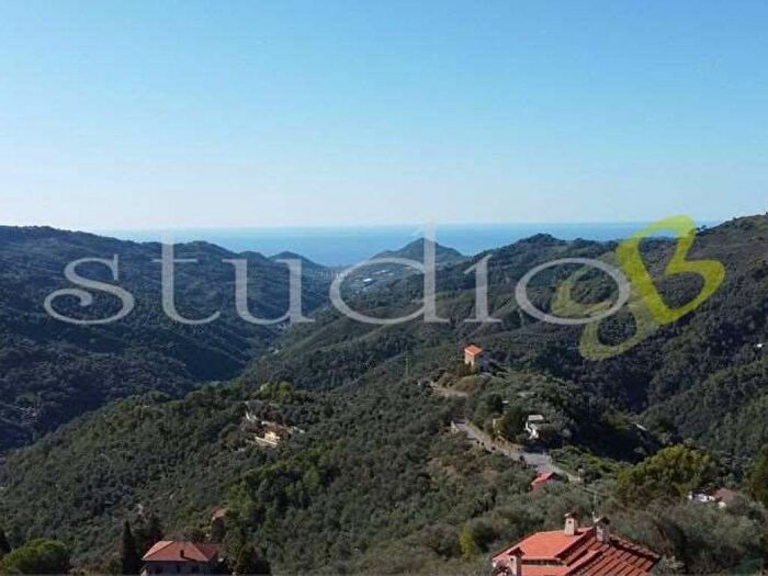 Casa con 6 locali in vendita in Via Genova, Perinaldo