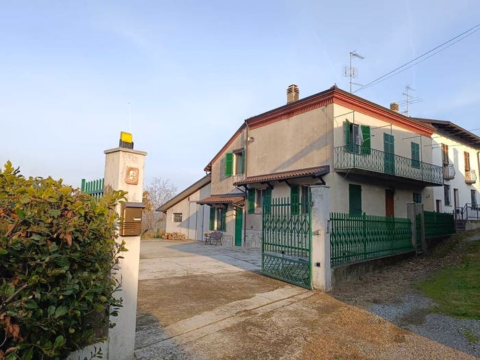 Casa con 5 locali in vendita in Cascine Sabarona, Mombello Monferrato
