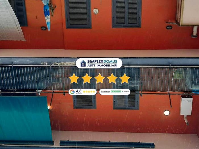 Appartamento trilocale in vendita in Via Pisani, Pianura, Napoli