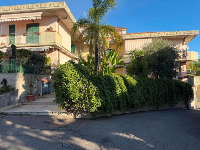 Appartamento con 6 locali in vendita in Centro, Gravina di Catania