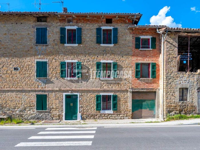 Appartamento trilocale in vendita in Felina, Castelnovo Ne' Monti