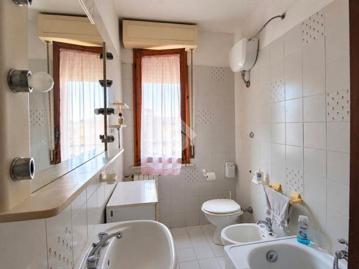 Appartamento trilocale in vendita in Via Michelangelo, Centro, Cascina