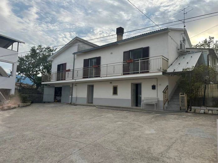 Casa con 5 locali in vendita in Via San Rocco, Centro, San Valentino in Abruzzo Citeriore