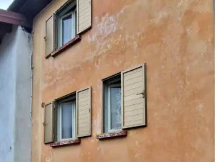 Casa trilocale in vendita in Via Enfretez, Fusea, Tolmezzo