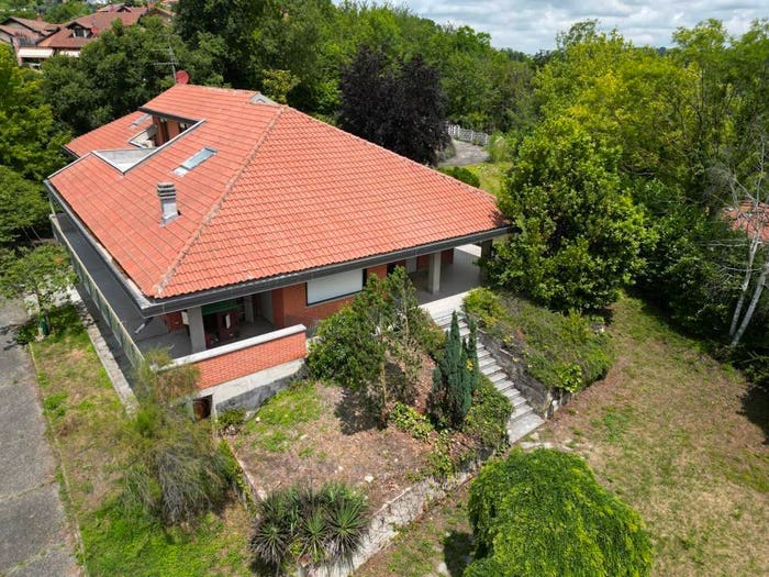 Casa con 6 locali in vendita in Via Miravalle, Pavarolo