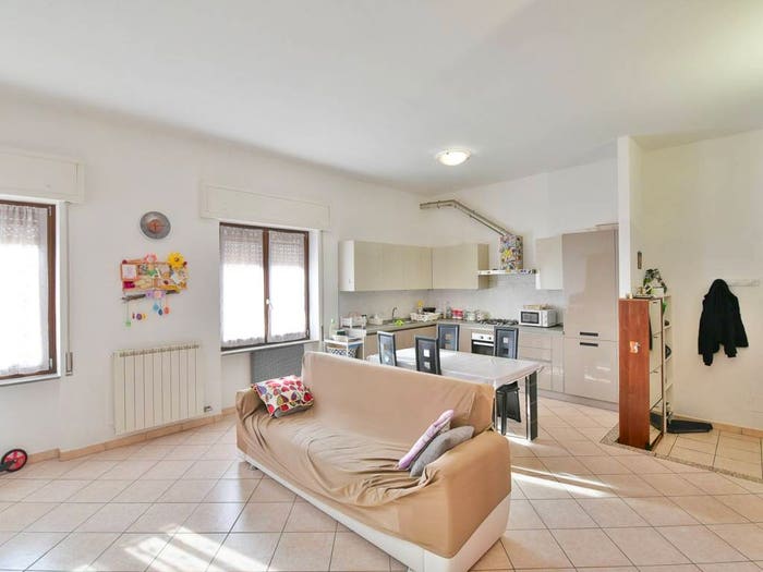 Appartamento trilocale in vendita in Via Alessandro Manzoni, Cologna Caraverio, Castello di Brianza