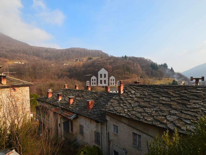 Appartamento trilocale in vendita in via Miniere, Traversella