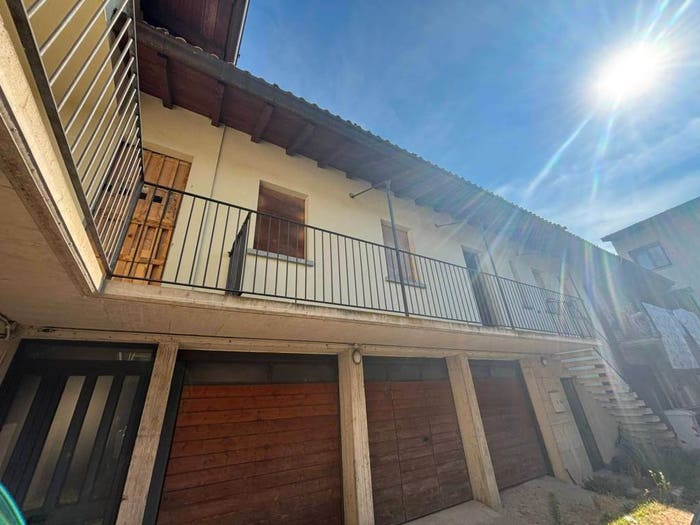Casa trilocale in vendita in Via Piave, Centro, Arosio
