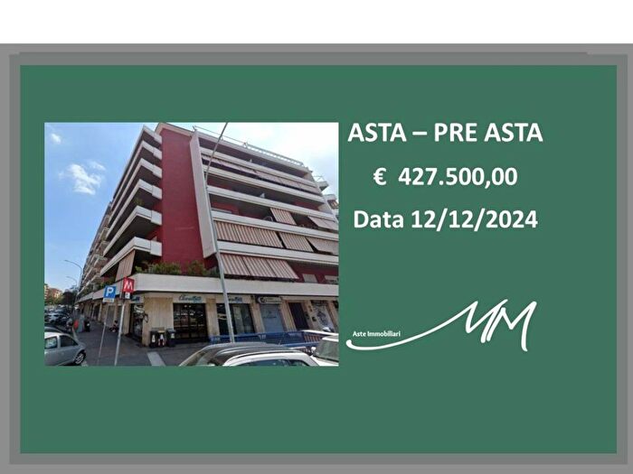 Appartamento con 5 locali in vendita in Largo dei Colli Albani, Colli Albani, Roma