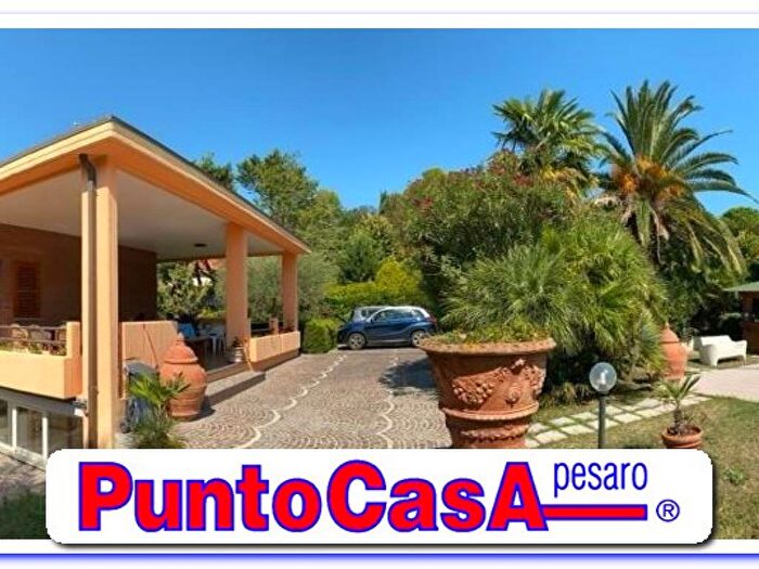 Casa con 6 locali in vendita in Via Eugenio Barsanti, Muraglia, Pesaro