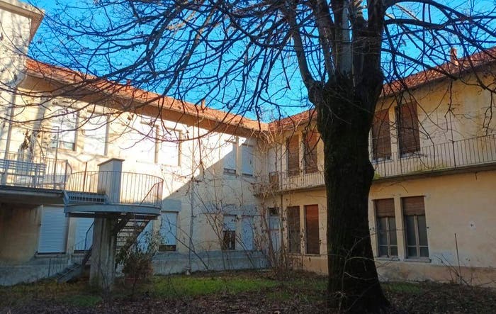 Casa con 6 locali in vendita in Via Dante Alighieri, Cortemilia