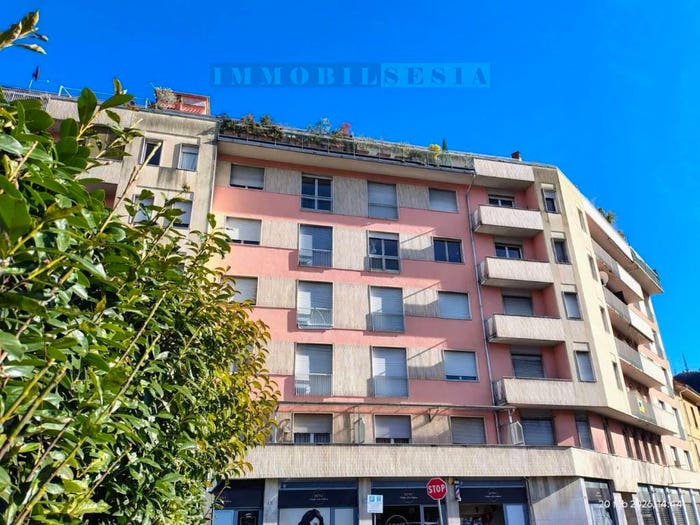 Appartamento trilocale in vendita in via manifatture, Centro, Borgosesia