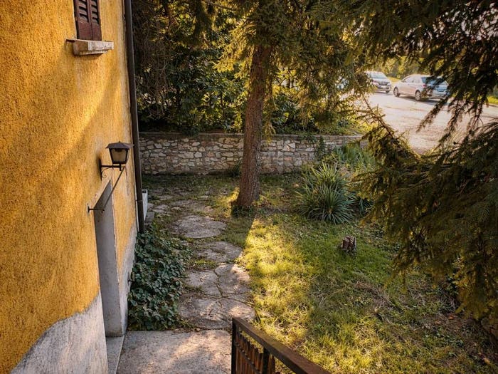 Casa con 6 locali in vendita in Via Guglielmo Marconi, Roé, Roè Volciano