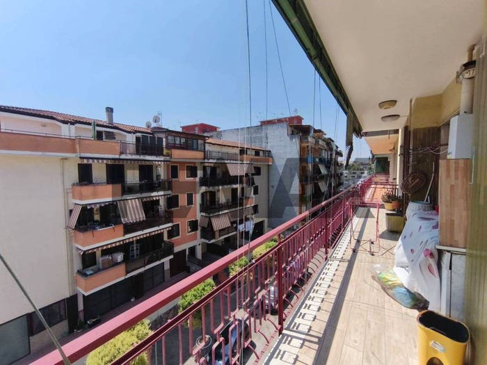 Appartamento trilocale in vendita in Via Privata Antonio Imperatore, Secondigliano, Napoli