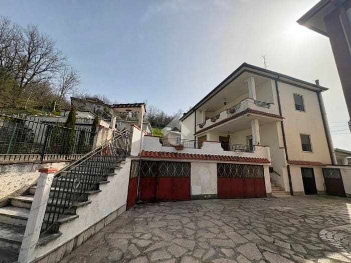 Casa con 5 locali in vendita in Via napoli, Centro, Isola del Liri
