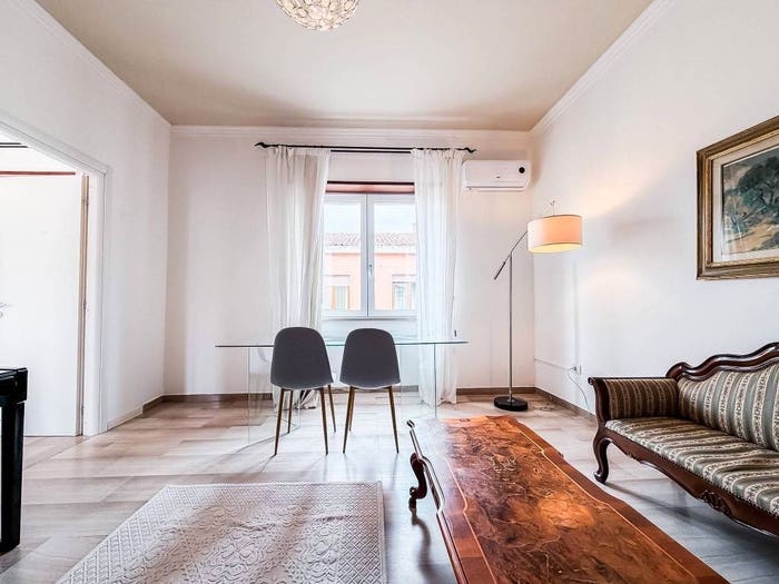 Appartamento quadrilocale in vendita in Via Gioacchino Rossini, San Simplicio, Olbia