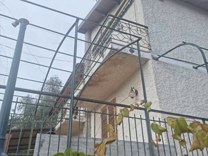 Casa con 6 locali in vendita in Via degli Inglesi, Zona Collinare, Bordighera