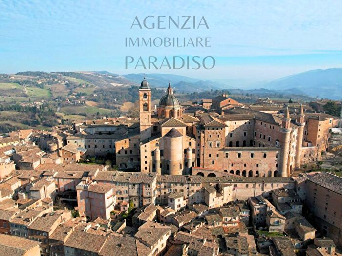 Appartamento bilocale in vendita in Centro, Urbino
