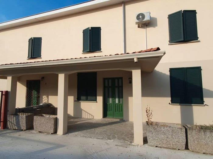 Appartamento con 5 locali in vendita in VIA DIAVOLO, Mirandola