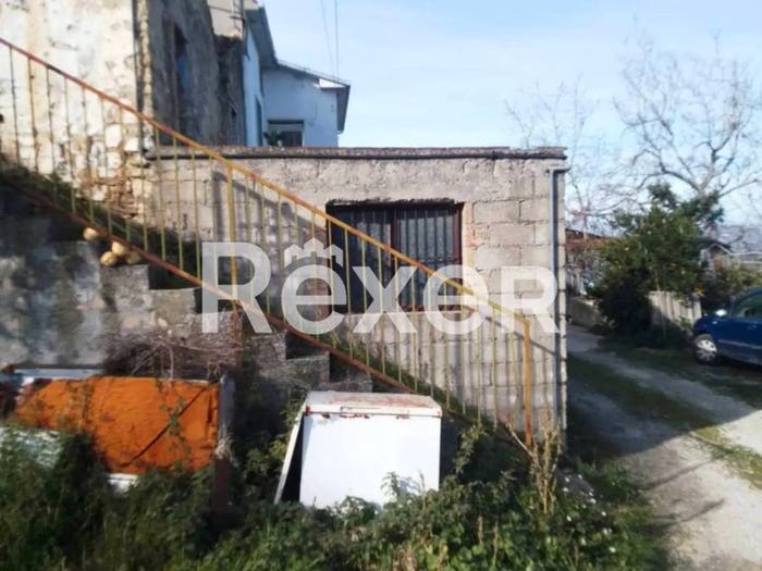 Casa quadrilocale in vendita in Via Borea, Cellino Attanasio