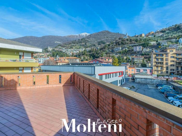 Appartamento trilocale in vendita in Marinai d'Italia, Centro, Bellano