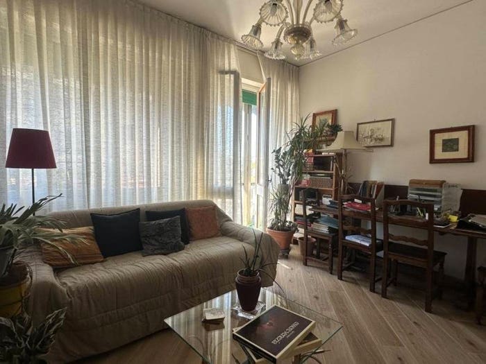 Appartamento quadrilocale in vendita in Via Arrigo Boito, Novoli, Firenze