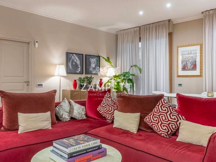Appartamento con 5 locali in vendita in Via Varese, Moscova, Milano