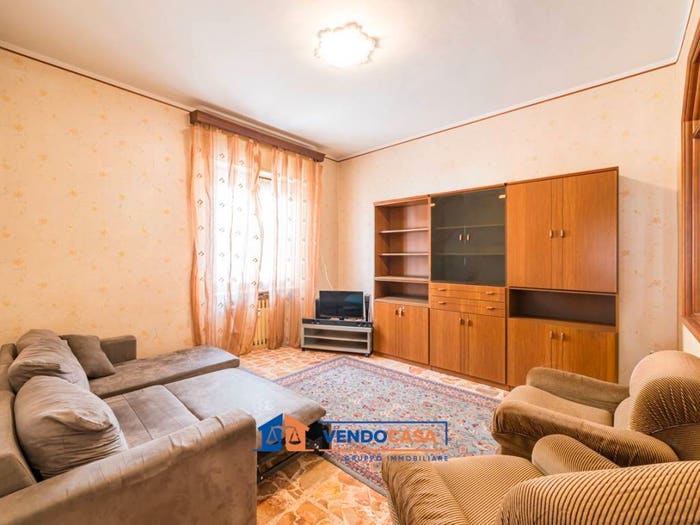 Appartamento quadrilocale in vendita in Via Roberto Blanchi di Roascio, Centro, Dronero