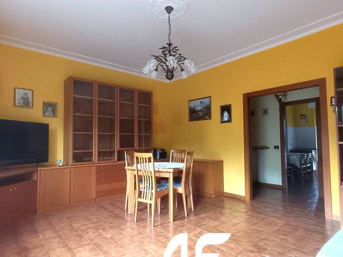 Appartamento trilocale in vendita in Via Achille Grandi, Renate
