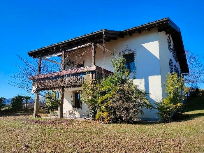 Casa con 6 locali in vendita in Via Bressanella, Gattico, GatticoVeruno
