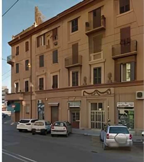 Appartamento trilocale in vendita in Via Giordano Bruno, Stazione, Ancona