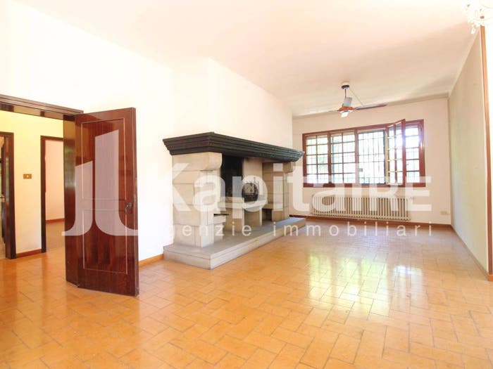 Casa con 6 locali in vendita in Via Viadagola, Granarolo dell'Emilia