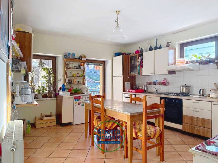 Appartamento con 5 locali in vendita in Via delle Cavae, Villa Agnedo, Castel Ivano